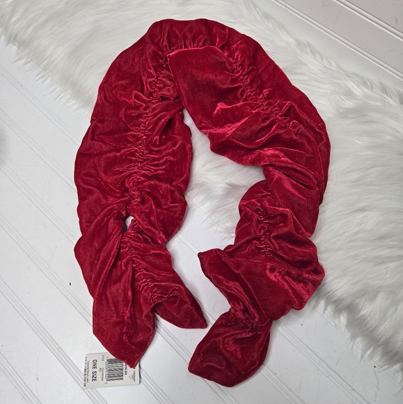 INC Nostalgia Red Ruched Velvet Scarf - Picture 2 of 8